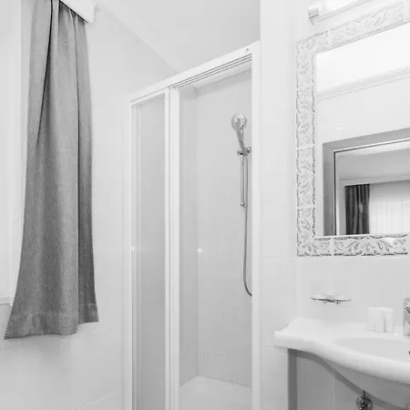 Hotel24steps Otel 4*